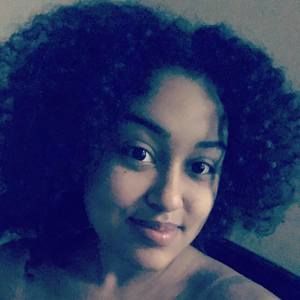 Meet your Posher, Nidia